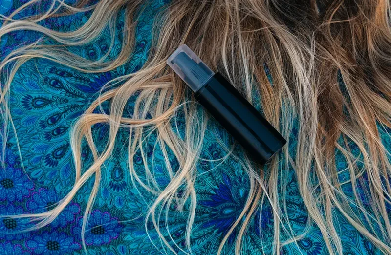 Yıpranmış Saçlar İçin Kurtarma Operasyonu: Nedenleri, Önleme ve Onarma Yöntemleri