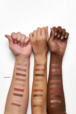Golden Rose Miss Beauty Eyeshadow Palette 02 Nude Addict - 3